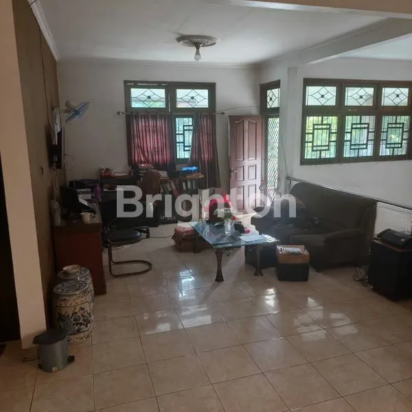 image DI JUAL RUMAH DI PINGGIR JALAN DI MALAKA DUREN SAWIT, JAKTIM. (3)