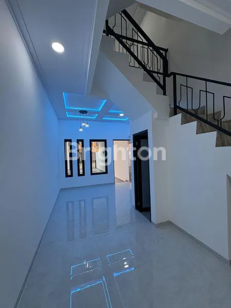 image RUMAH BARU 3 LANTAI STRATEGIS FULL FURNISH DI TANJUNG DUREN JAKARTA BARAT (2)