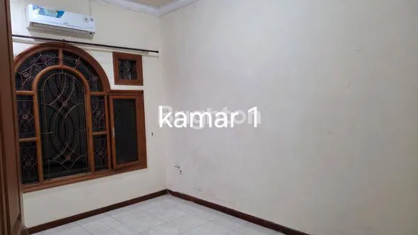 image RUMAH TENGGILIS MEJOYO BAGUS SIAP HUNI JARANG ADA DEKAT UBAYA, PANJANG JIWO, TRANSMART RUNGKUT, PRAPEN, KENDANGSARI, JEMURSARI (2)