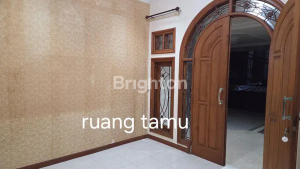 image RUMAH TENGGILIS MEJOYO BAGUS SIAP HUNI JARANG ADA DEKAT UBAYA, PANJANG JIWO, TRANSMART RUNGKUT, PRAPEN, KENDANGSARI, JEMURSARI (3)