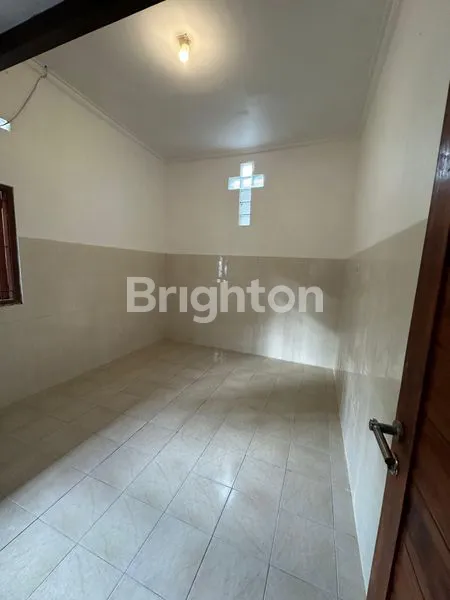 image DIJUAL RUMAH SECOND 1 LANTAI – BARU SELESAI RENOVASI (5)