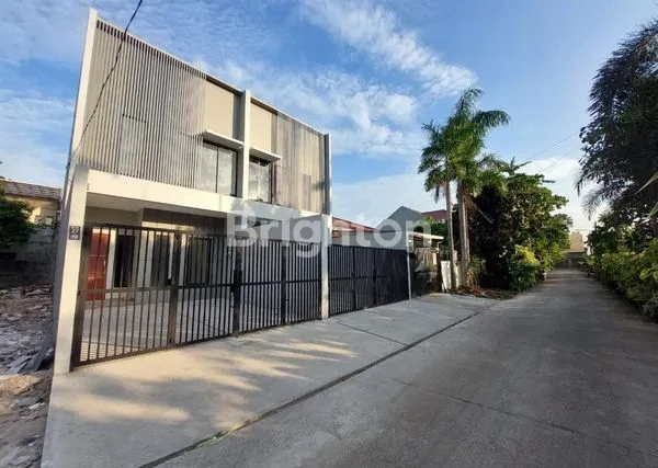 image RUMAH BRAND NEW 2 LANTAI DI KAV DKI MERUYA UTARA (3)