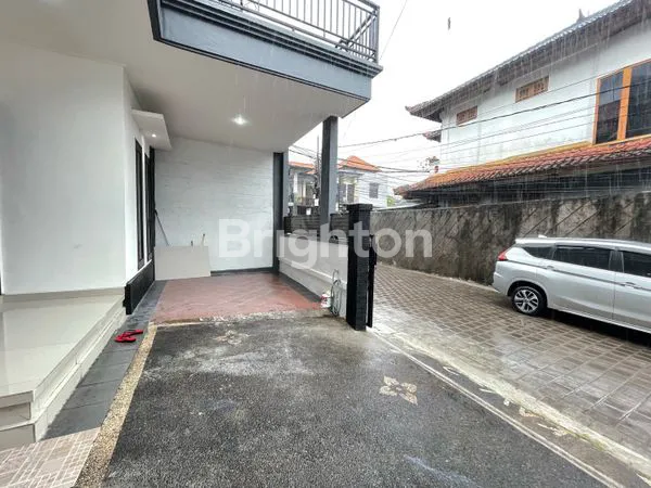 image RUMAH MINIMALIST 2 LANTAI DI TUKAD PANCORAN (5)