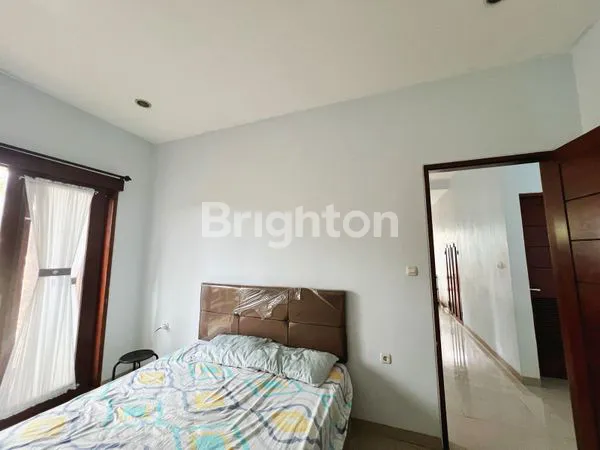 image RUMAH 2 LANTAI FULL FURNISHED DI RENON DENPASAR (5)