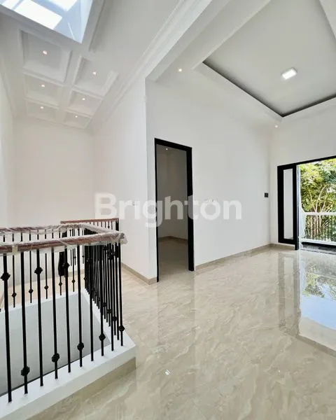 image RUMAH BARU MODERN KLASIK DEKAT UGM (3)