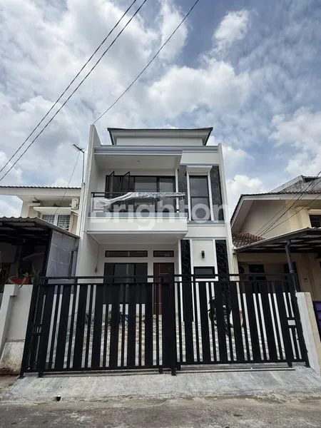 image RUMAH BANGUNAN BARU DI GADING SERPONG SEKTOR 8B (1)