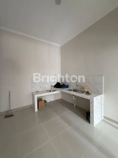image RUMAH BANGUNAN BARU DI GADING SERPONG SEKTOR 8B (4)