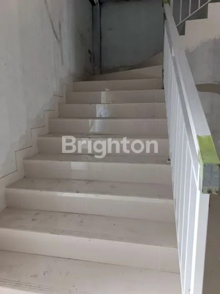 image RUKO 2 LANTAI BANGUNAN BARU DI DENPASAR BARAT (6)