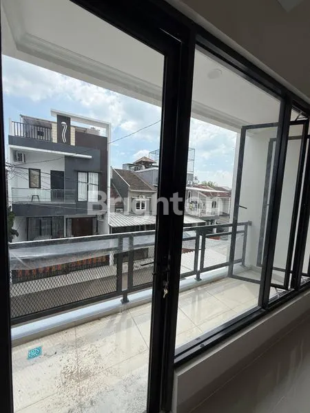 image RUMAH BANGUNAN BARU DI GADING SERPONG SEKTOR 8B (7)