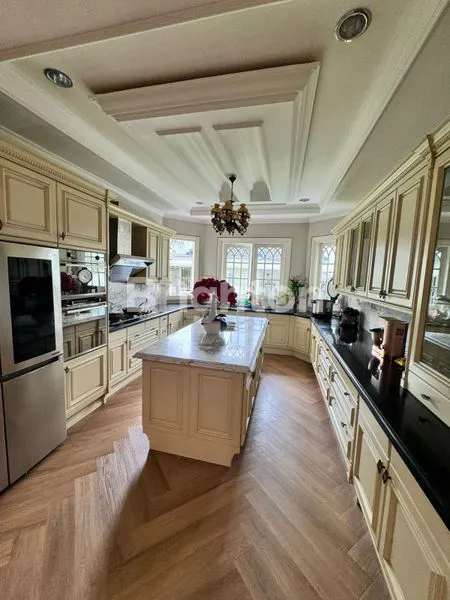 image RUMAH MEWAH DI CILANDAK, JAKARTA SELATAN (4)