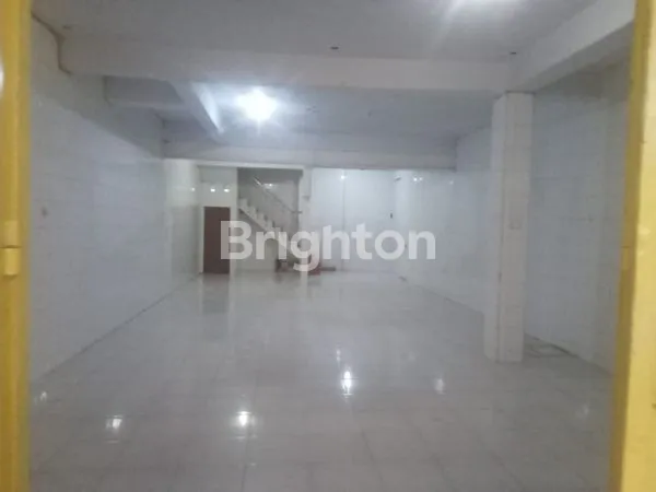 RUKO 3 LANTAI DI PUSAT KOTA