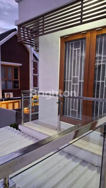 image RUMAH 2 LANTAI DENGAN DESIGN MODERN MINIMALIS  DI KOTA DENPASAR BALI (4)