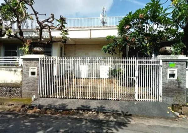 image RUMAH SUDUT STRATEGIS DI DENPASAR, LENGKAP DENGAN PAVILIUN & ROOFTOP LUAS (1)