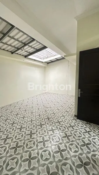 image RUMAH 4KT SIAP HUNI DEKAT PUSAT KULINER SENTUL (6)