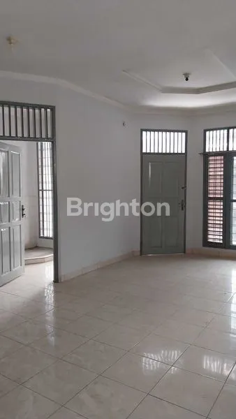 image RUMAH DALAM KOMPLEK KEBON JERUK (8)