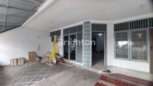 image RUMAH DALAM KOMPLEK KEBON JERUK (4)