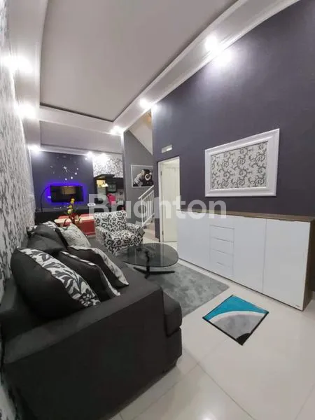 image RUMAH CANTIK 2 LANTAI, 4 KT, SHM DI LOWOKWARU (2)