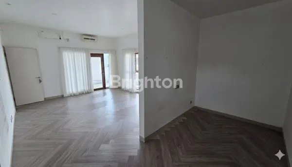 image DI JUAL RUMAH SDH FULL RENOV DI JGC JAKTIM. (4)