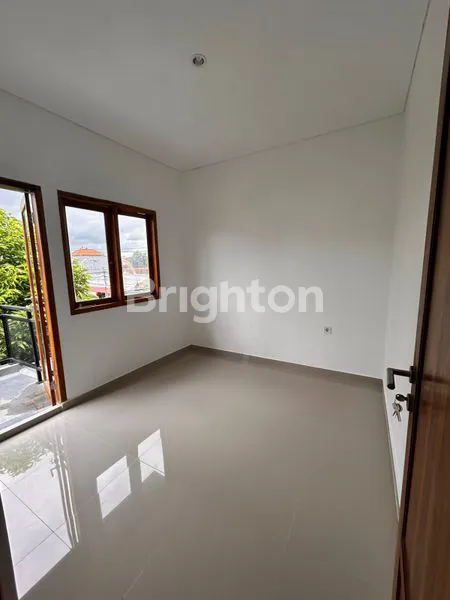 image RUMAH BARU DESAIN MODERN MINIMALIS DI AREA STRATEGIS DENPASAR BARAT (1)