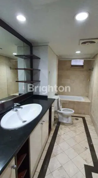image APARTEMEN STRATEGIS TAMAN ANGGREK, SIAP HUNI & FURNISHED LENGKAP (7)