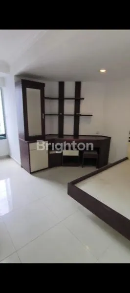 image APARTEMEN STRATEGIS TAMAN ANGGREK, SIAP HUNI & FURNISHED LENGKAP (6)
