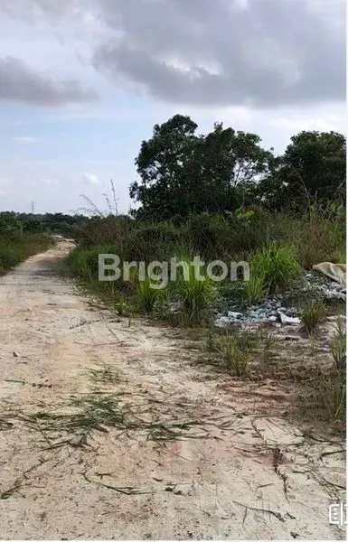 image LAHAN SIAP BANGUN DI JL. LINTAS SUMATERA, PEKANBARU (2)