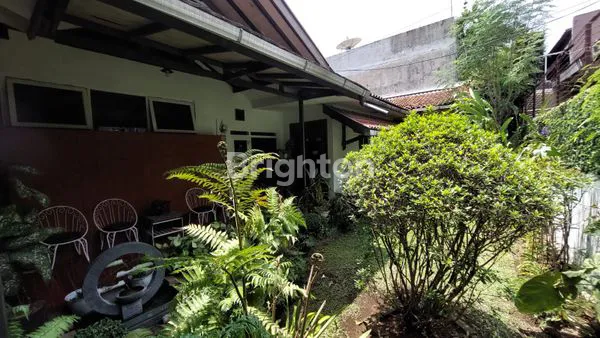 image RUMAH KLASIK DAGO STRATEGIS – MAIN ROAD DI BANDUNG UTARA (4)