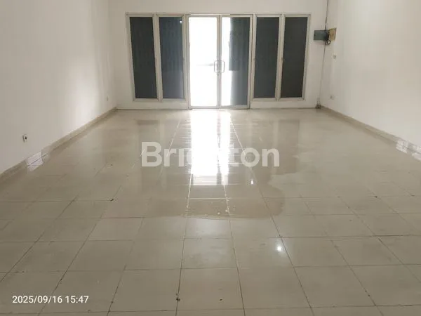 image RUKO 4 LANTAI STRATEGIS DI SUNTER GREEN LAKE (4)