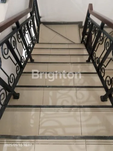 image RUKO 4 LANTAI STRATEGIS DI SUNTER GREEN LAKE (6)