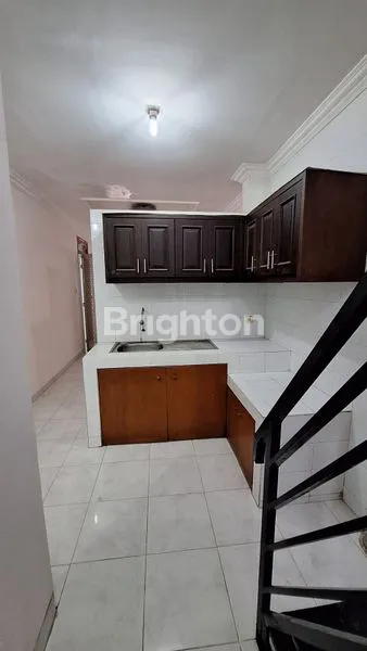 image RUMAH STRATEGIS KELAPA GADING, 4 KT, SEMI-FURNISHED (6)