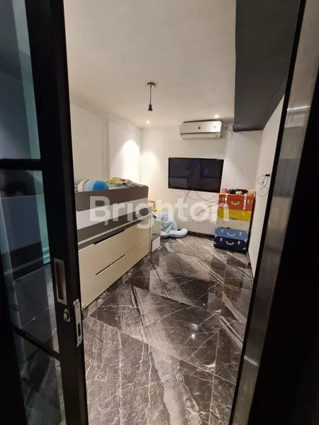 image RUMAH 2.5LANTAI BEKASI GREEN PARK RESIDENCE ROSEWOOD (8)