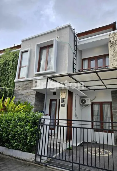 image FOR RENT LUXURY LIVING WITH SMART VALUE – RUMAH MODERN MINIMALIS FULL FURNISHED DI PUSAT KOTA DENPASAR (1)
