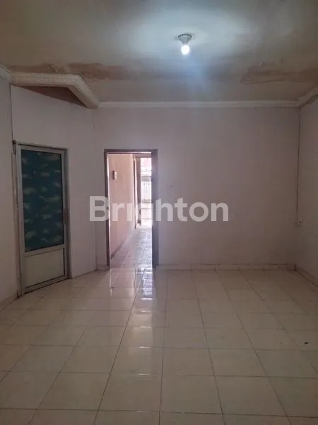 image RUMAH LUAS DAN NYAMAN DI CISARANTEN WETAN BANDUNG TIMUR (4)