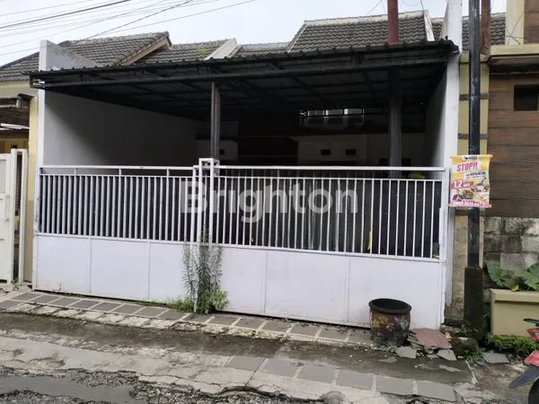image RUMAH CANTIK 6 KAMAR TIDUR KOTA MALANG (1)