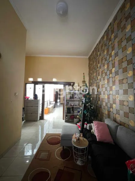 image RUMAH CANTIK 6 KAMAR TIDUR KOTA MALANG (2)