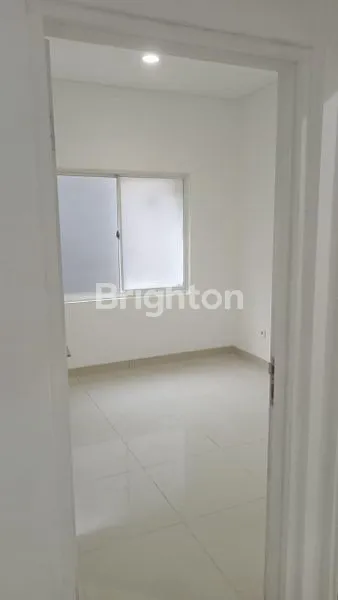 image DIJUAL RUMAH GOLF LAKE DI CENGKARENG JAKARTA BARAT (5)