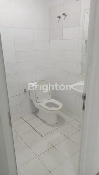 image DIJUAL RUMAH GOLF LAKE DI CENGKARENG JAKARTA BARAT (3)