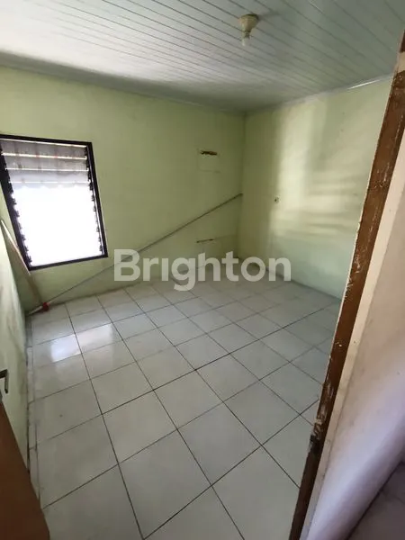 image RUKO 3 LANTAI STRATEGIS DI SERENGAN (6)