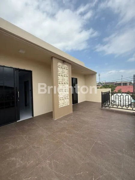 image RUMAH DUA LANTAI SUDAH RENOVASI FULL DI PLAMO GARDEN (6)