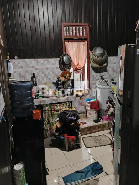 image RUMAH TOKO LOKASI STRATEGIS DEKAT JALAN TOL DI SAMARINDA (4)