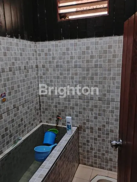 image RUMAH TOKO LOKASI STRATEGIS DEKAT JALAN TOL DI SAMARINDA (7)