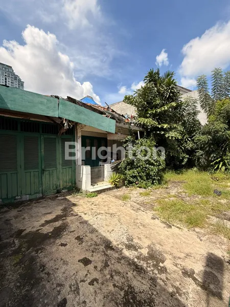 image RUMAH HITUNG TANAH STRATEGIS SELANGKAH MENUJU KUNINGAN RAYA JAKARTA SELATAN  (1)
