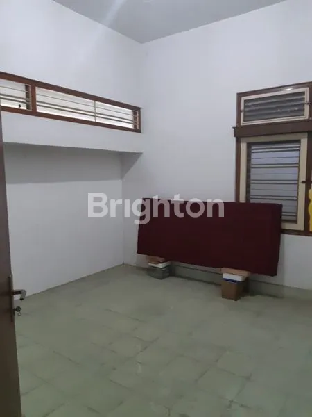 image RUMAH TENGAH KOTA SEMARANG DEKAT SIMPANG LIMA (3)