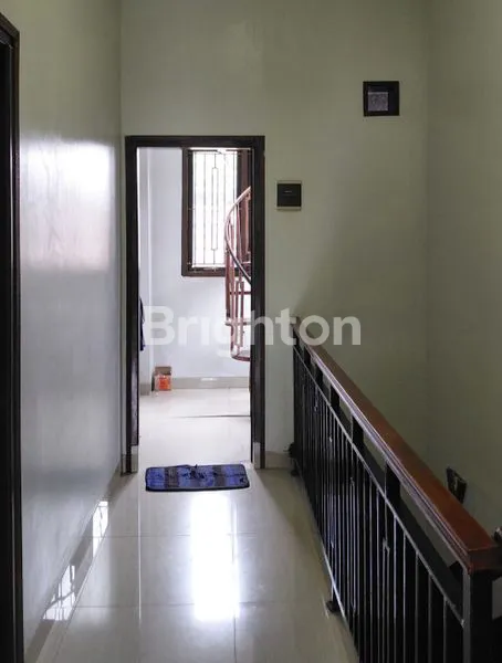 image RUMAH DUA LANTAI MODERN MINIMALIS CIBINONG (6)