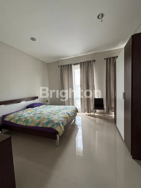 image NICE HOUSE VIEW DEPAN TAMAN DAN AEON MALL SENTUL - CITRA SENTUL RAYA (4)