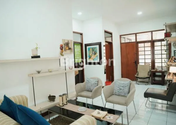image RUMAH MODERN ESTETIC DI MARGACINTA (4)