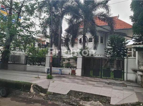 image DISEWAKAN KOMERSIAL AREA PUSAT KOTA JALAN KARTINI SURABAYA PUSAT (1)