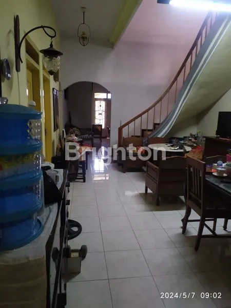 image RUMAH 2 LANTAI AREA SAWOJAJAR,LOKASI STRATEGIS DI TEPI JALAN BESAR,SELANGKAH KE EXIT TOL MADYOPURO (6)