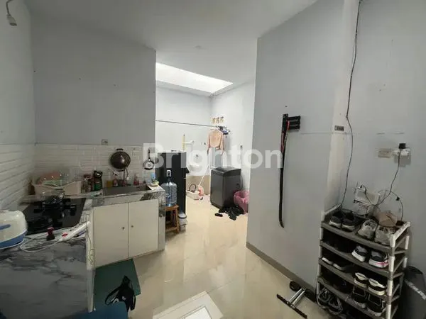 image RUMAH CANTIK LANTAI GRANIT DEKAT KOTA HARAPAN INDAH (5)