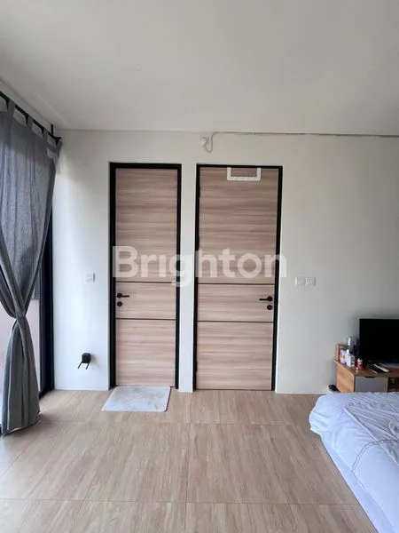 image RUMAH BARU SIAP HUNI DI PARK SERPONG (6)